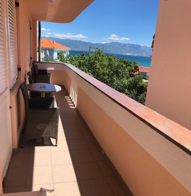 Apartment Drazenka Turato Baska  Luaran gambar